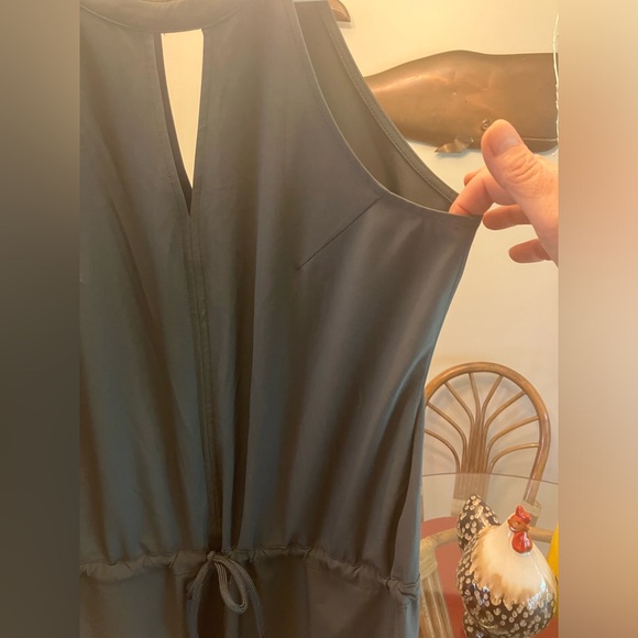 $88 Kyodan gray jumpsuit w/wide ankle length legs, tie waist, 4 way stretch.  XS - Picture 4 of 15